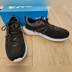 HOKA Women's TIVRA Sneaker 9.5